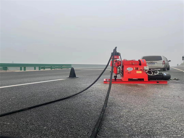 垣曲马路路基路面开裂下沉注浆加固灌浆